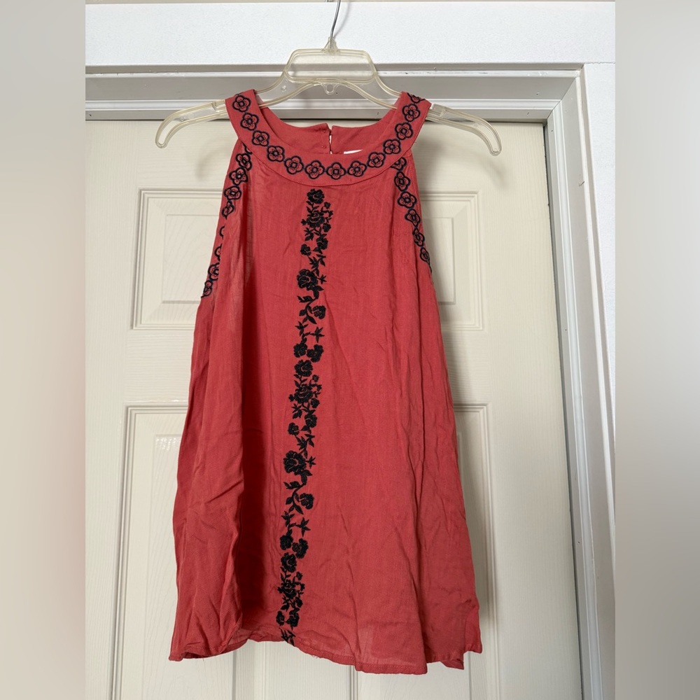 Women’s Coral Embroidered Tank Top